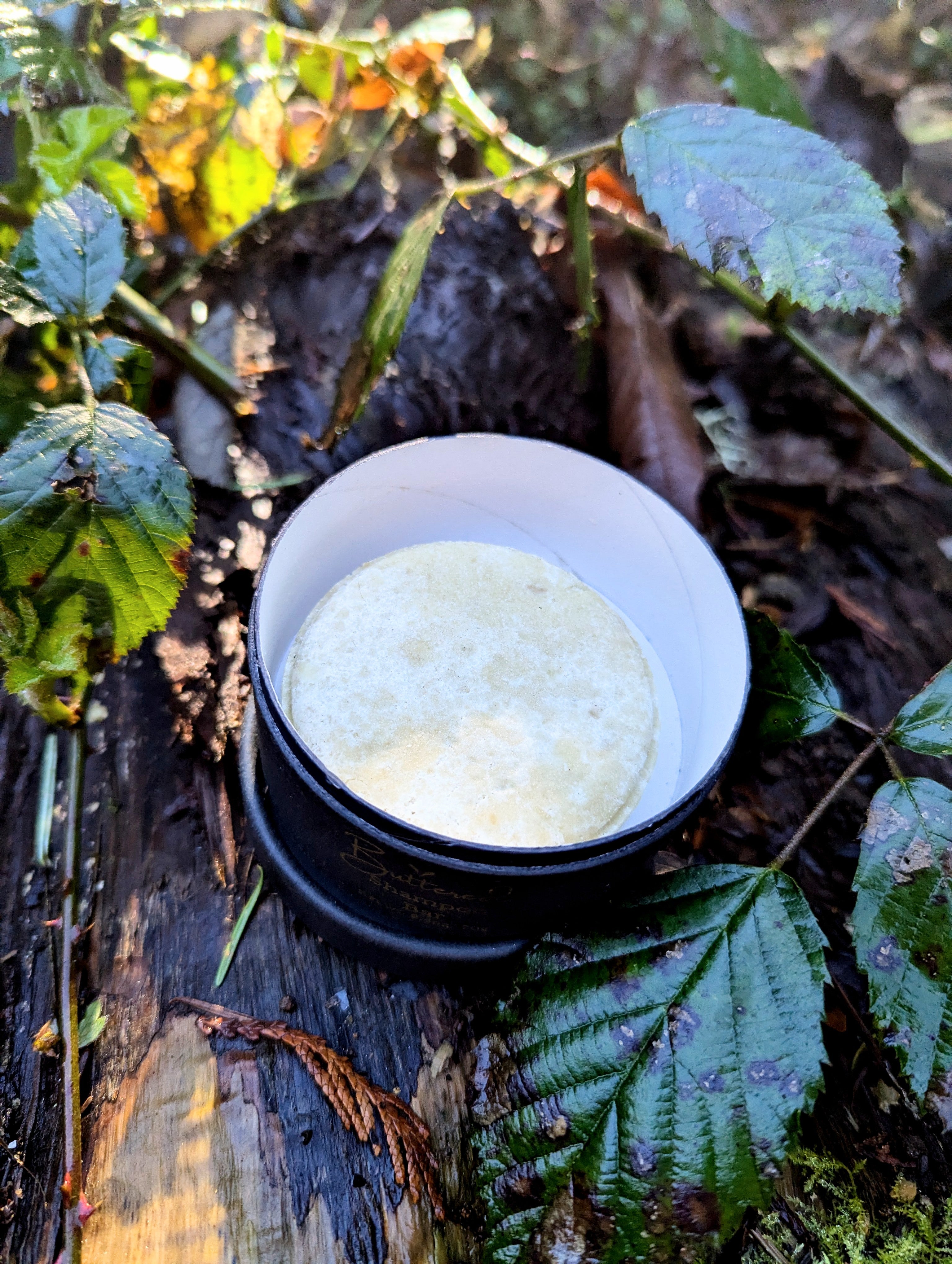 Honeysuckle & Freesia Shampoo Bar